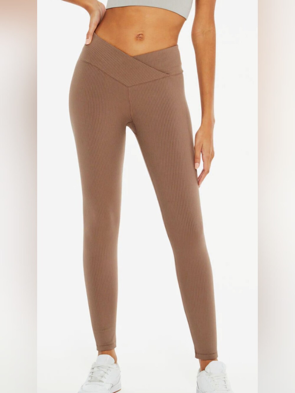 Aeropostale Ribbed V-Waist Leggings — Brown Size M